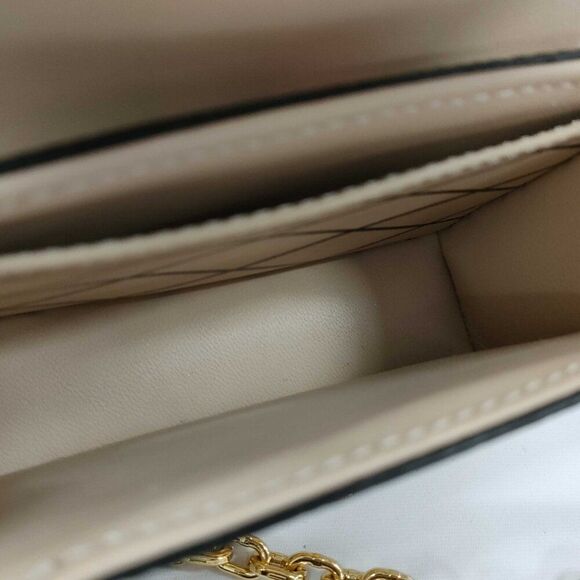 Limited Edition Louis Vuitton  Epi Romantic Blossom Essential Trunk White - Picture 4 of 10